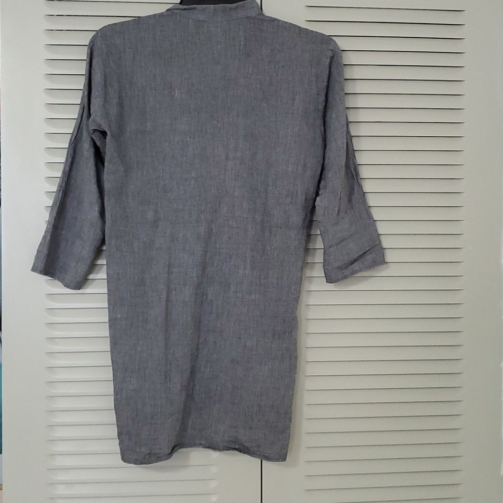 Top - Picture 3 of 4